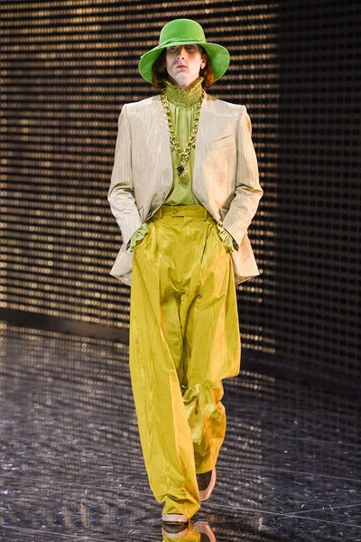 Look 36